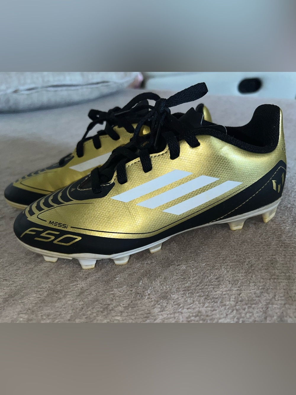 adidas Kids' F50 Club Messi Flexible Ground Soccer Cleats - Size 1.5 Youth